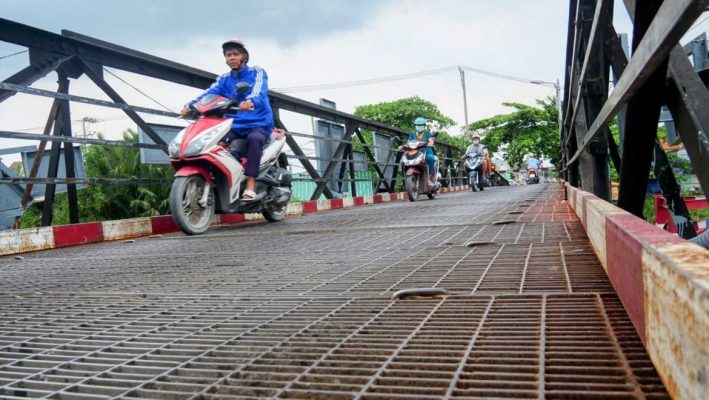 cầu rạch tôm dẫn đến dự án the 826 ec