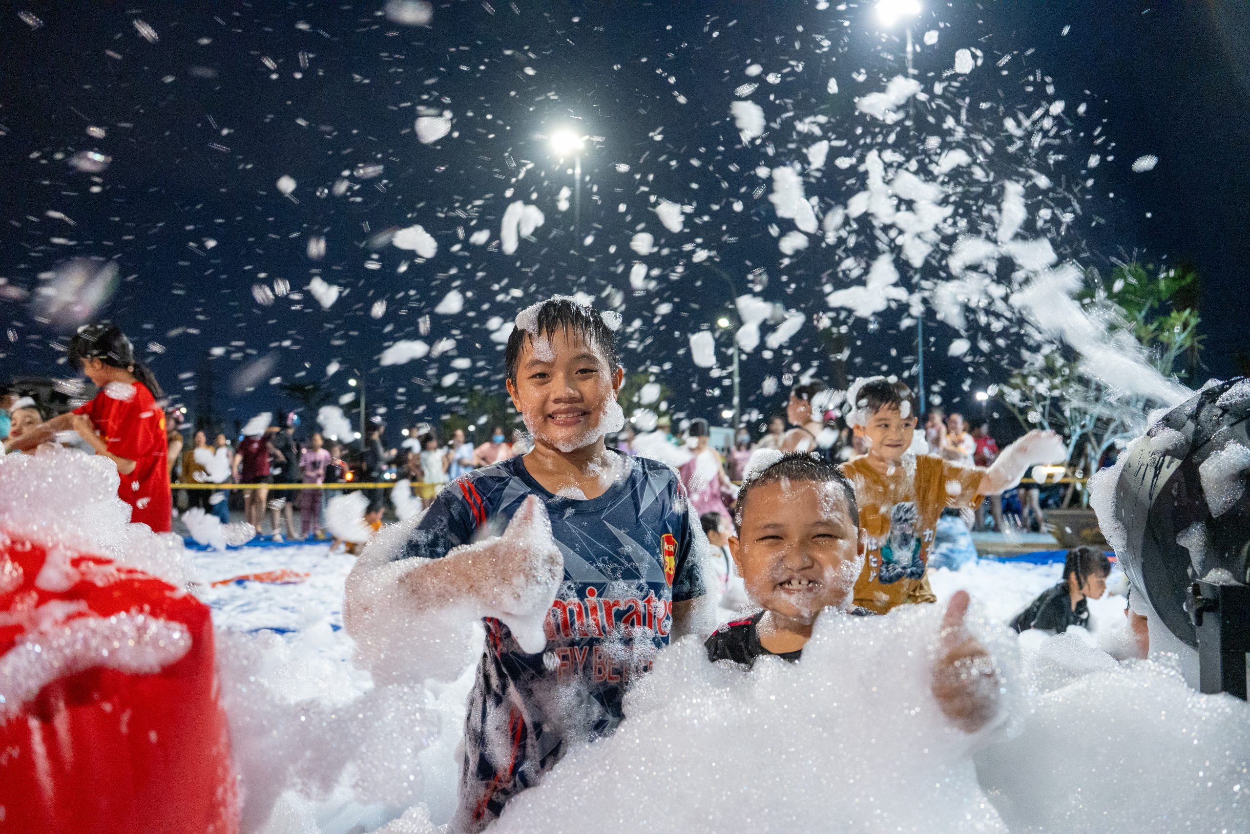foam party vũ hội tuyết trắng Cần Giuộc